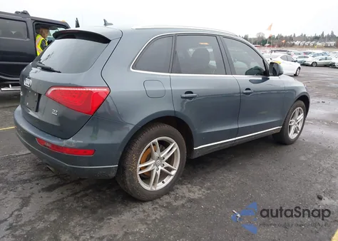 2010 Audi Q5 3.2 Premium из США, поврежденный, VIN WA1LKAFP2AA035372